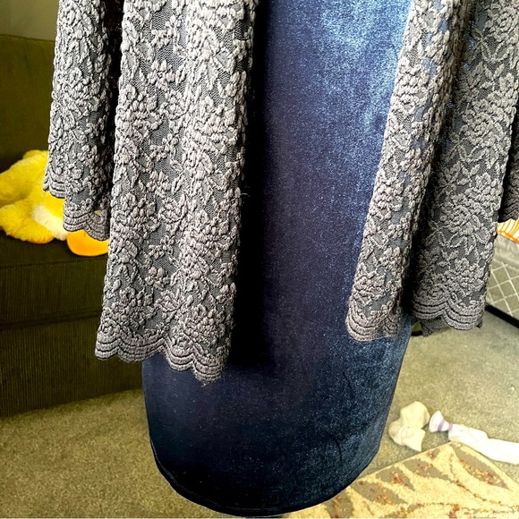 Beautiful Black Lace Cardigan fits Medium - Picture 3 of 6